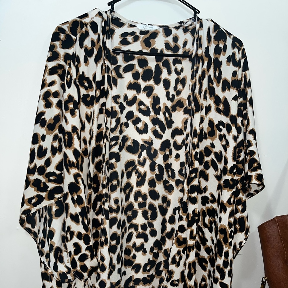 Cheetah kimono